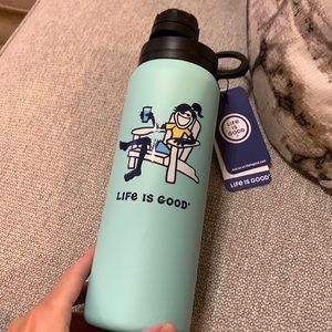26oz Life Is Good bottle; excellent condition